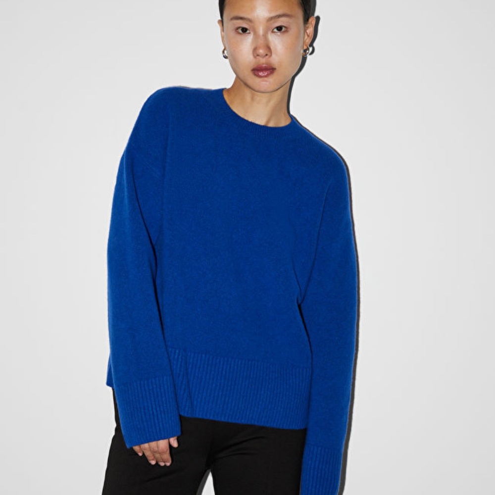 & Other Stories Relaxed Fit Knitted Sweater in Bright Blue (XS)